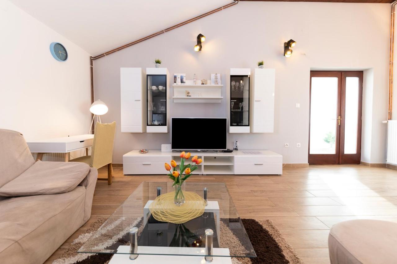 Apartman Lana Biograd Na Moru Ngoại thất bức ảnh
