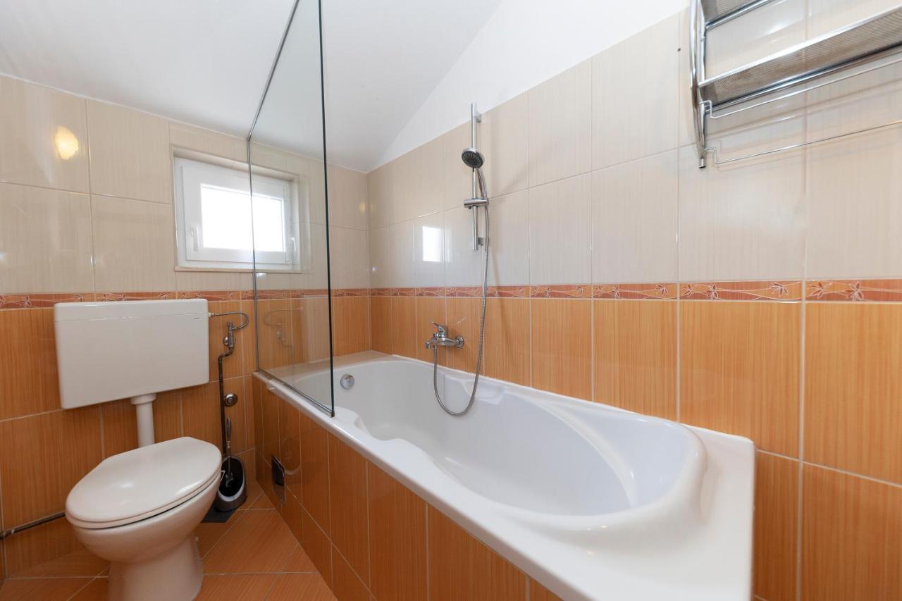 Apartman Lana Biograd Na Moru Ngoại thất bức ảnh